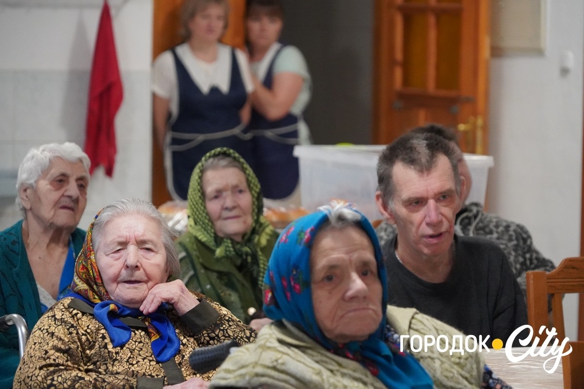 «Ви важливі для громади». У День людей з інвалідністю до Будинку милосердя завітали гості