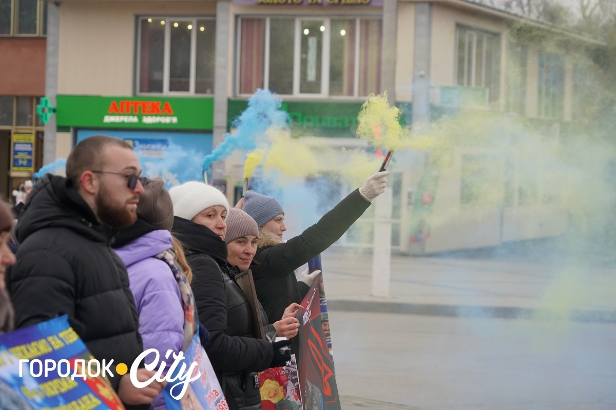 Списки зниклих городоччан переклали 4 мовами: тепер за їхнє повернення моляться навіть в Італії
