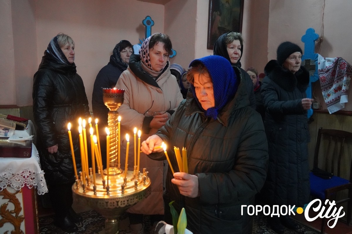 У селі Жищинці провели у вічність загиблого Героя Вадима Катаєва