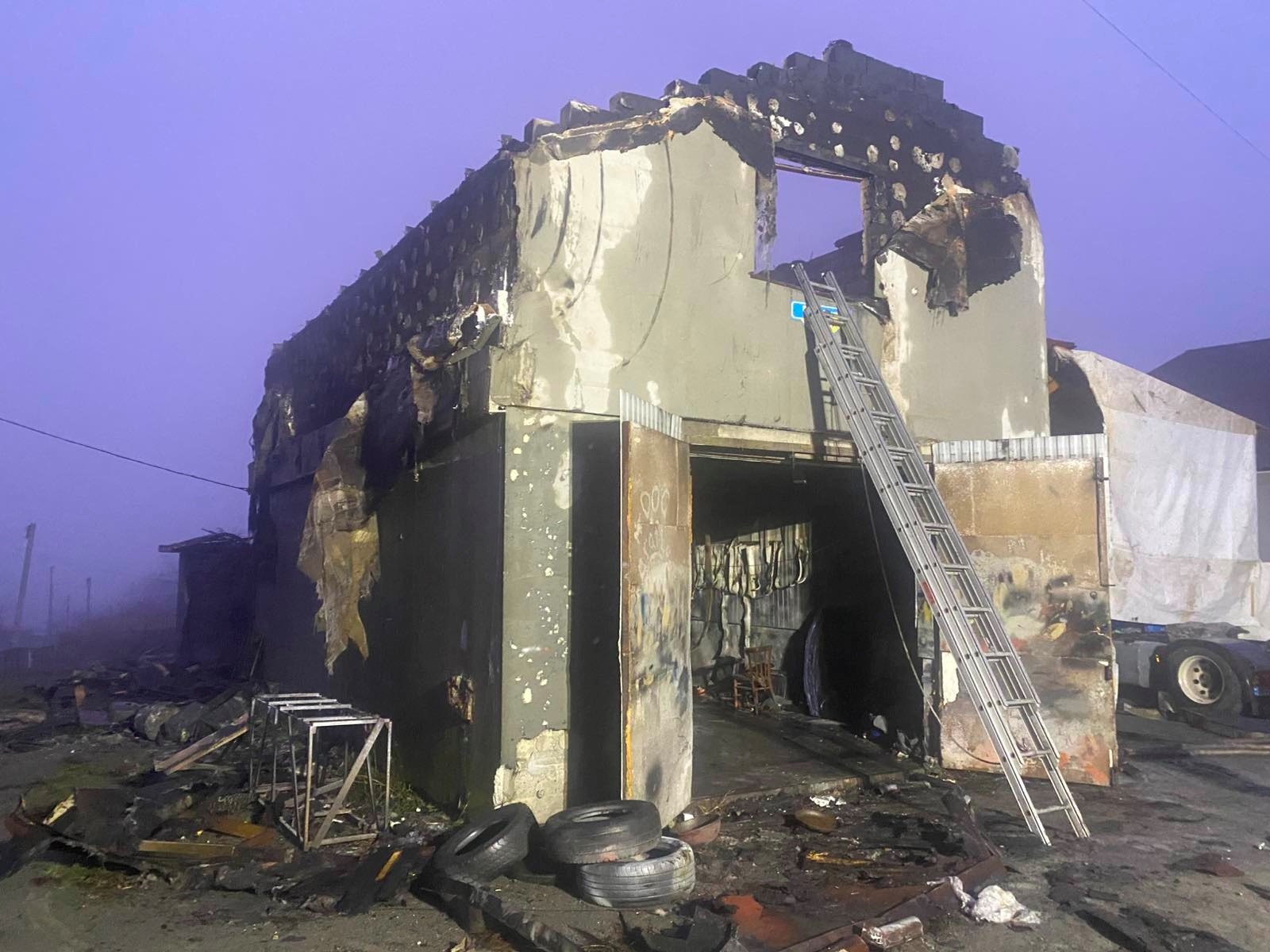 У Городку горів будинок. Пожежа спалахнула о пів на четверту ночі