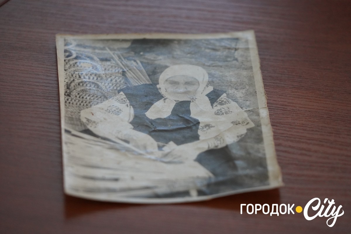 Кошики з очерету як жива пам’ять поколінь: у Городку відбувся майстер-клас зі старовинного ремесла
