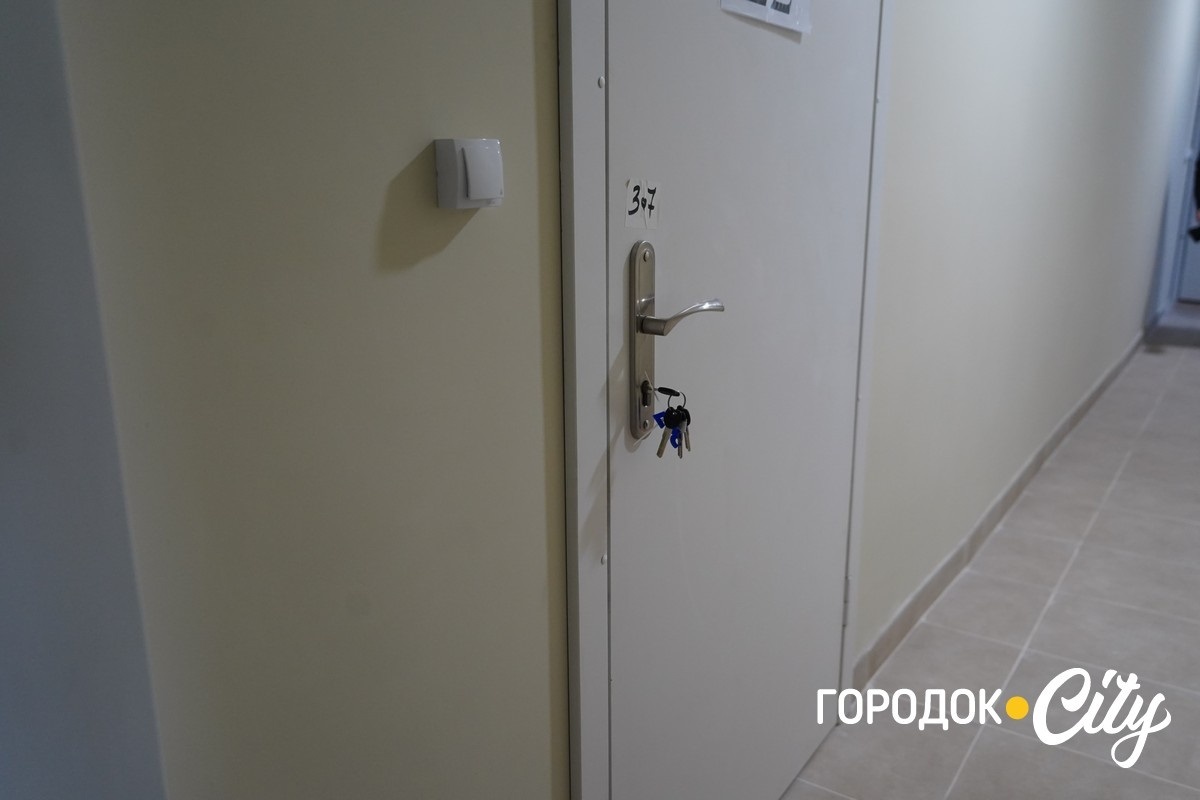 Житло для нових городоччан. У Городку 24 родини ВПО отримали ключі від нових квартир
