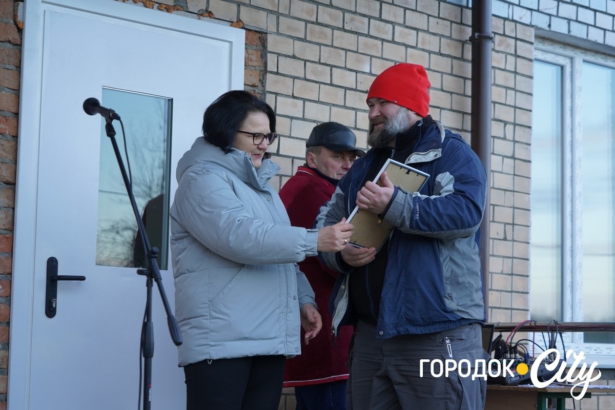 Житло для нових городоччан. У Городку 24 родини ВПО отримали ключі від нових квартир