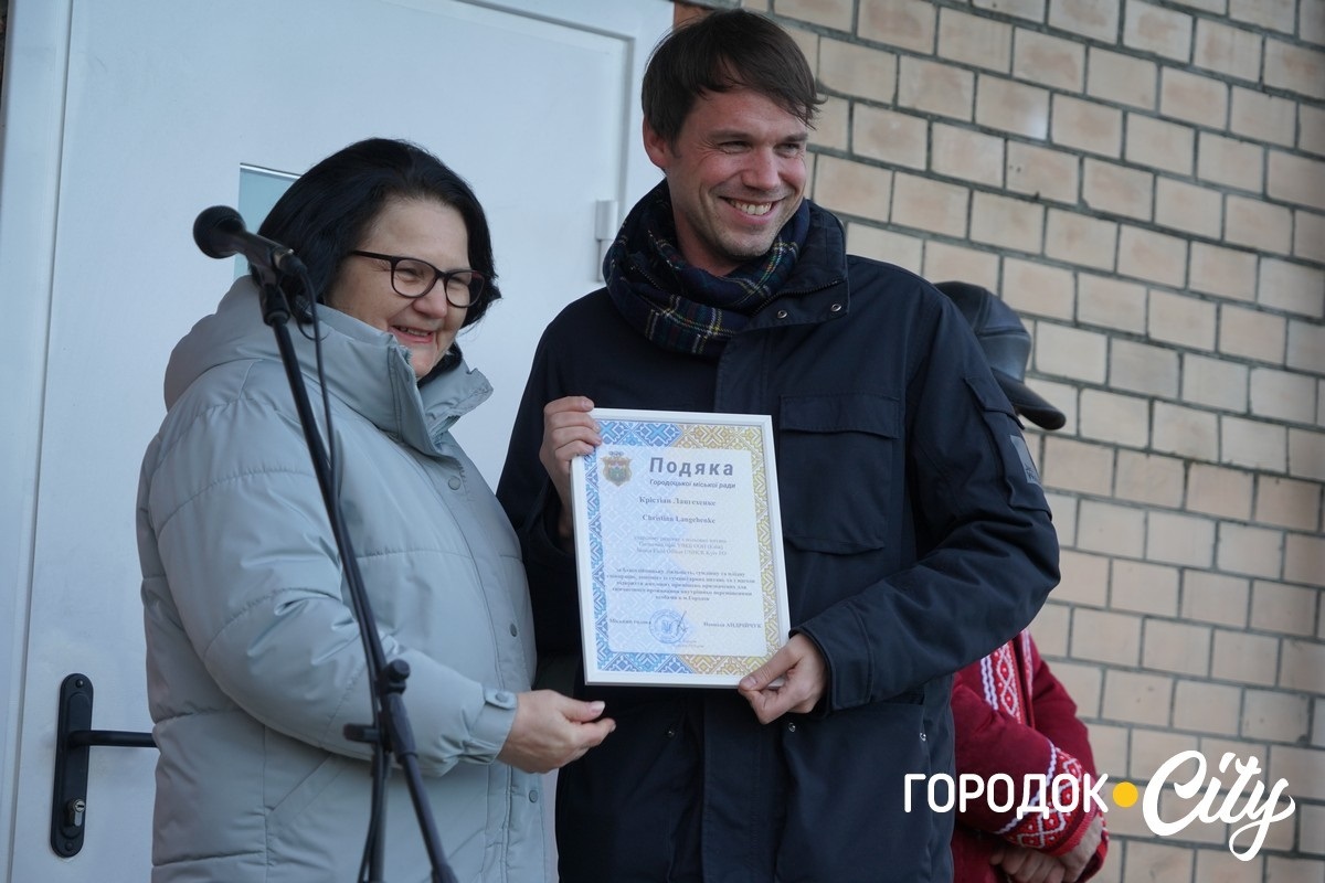 Житло для нових городоччан. У Городку 24 родини ВПО отримали ключі від нових квартир