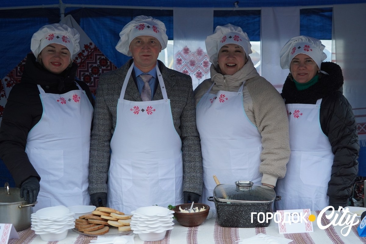 Смак дому і єдності: у Городку відбувся фестиваль борщу