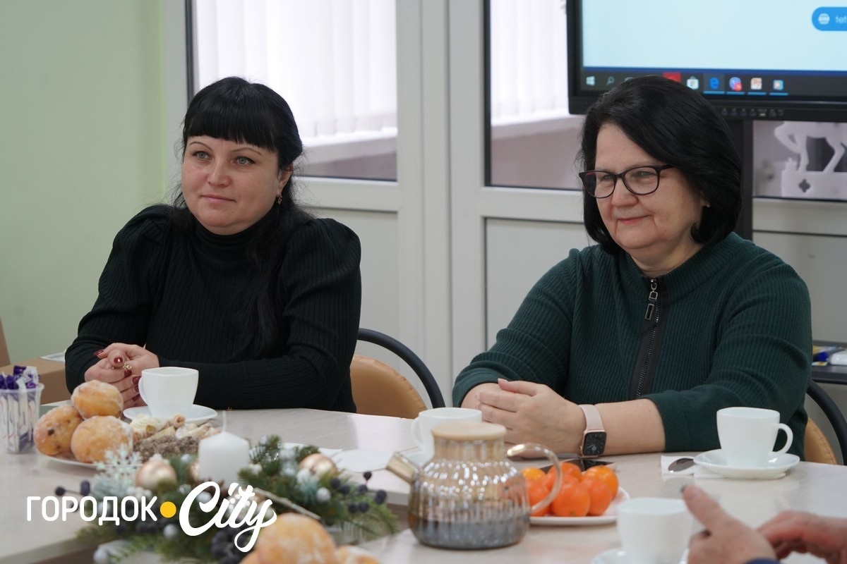 Різдвяна зустріч молоді з керівництвом громади: школярі Городка презентували ідеї розвитку