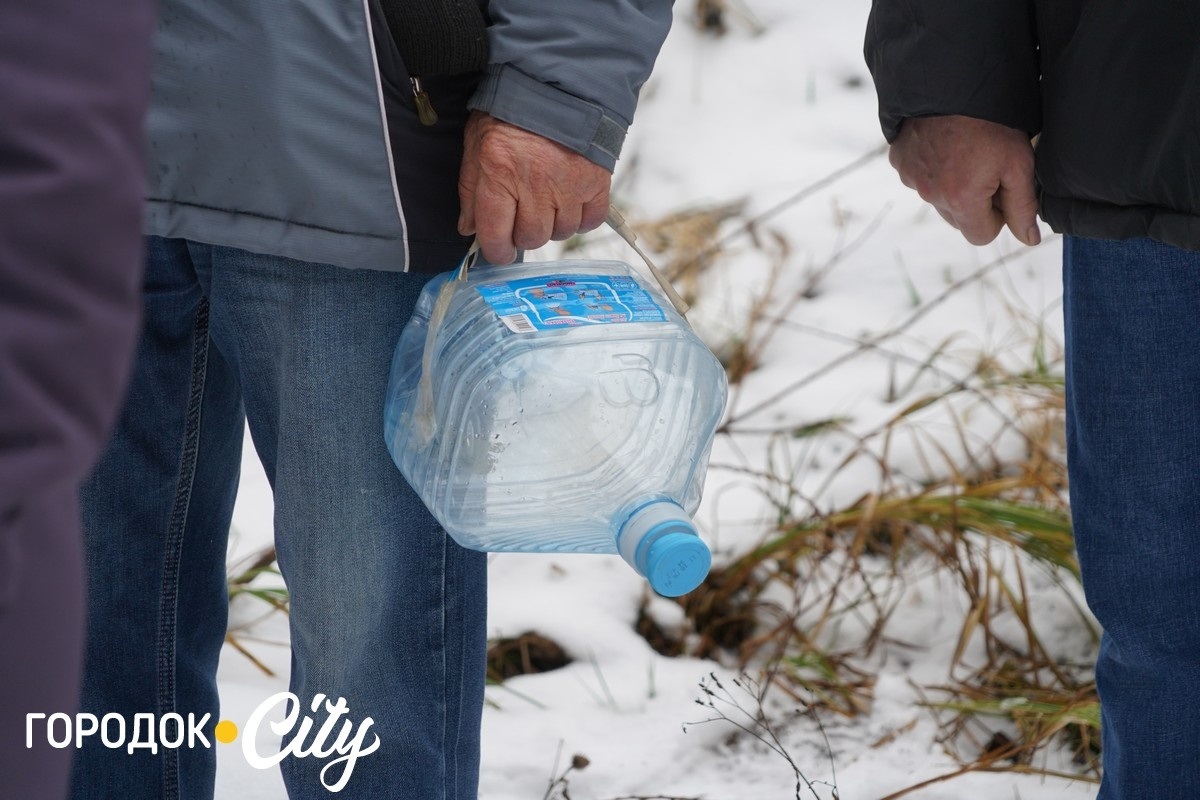 Водохреще-2026. На Городоччині відзначили свято освяченням води та пірнанням у купіль