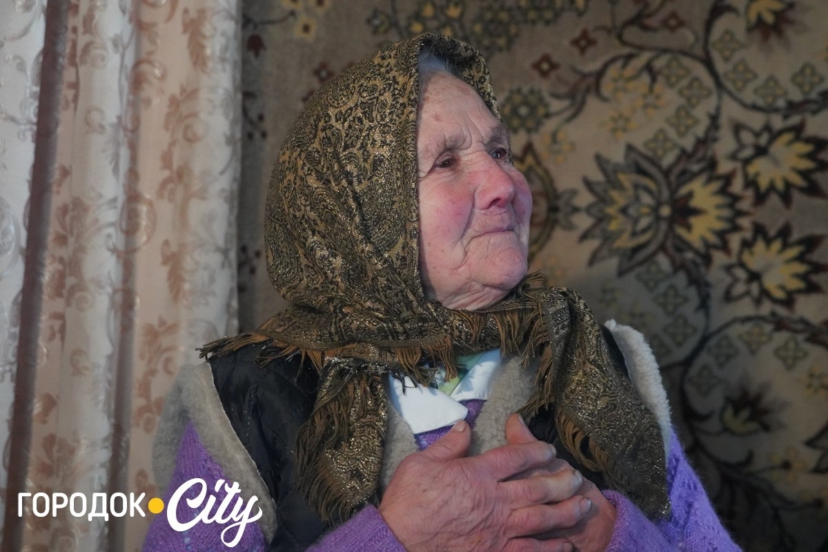 «Моторна бабуся»: найстарша жителька села Стара Пісочна Лідія Шалашова відзначила 95-річчя