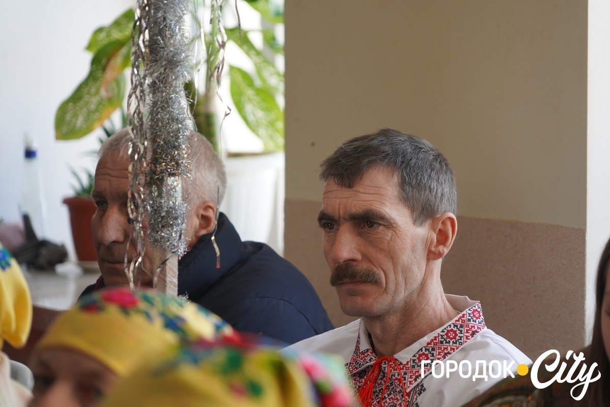 «Різдвяний передзвін» об’єднав покоління: у Городку звучали старовинні та сучасні колядки