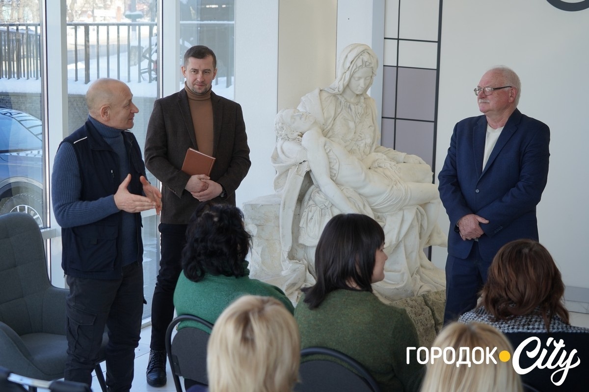 У Городку говорили про соборність України крізь постать письменника Анатолія Гарматюка