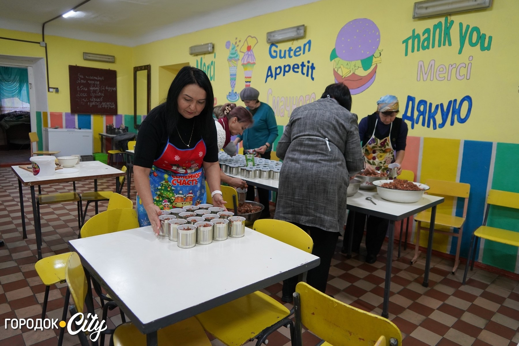 «Банка каші з рідної школи в окопі»: як Городоцький ліцей №1 підтримує своїх випускників на фронті