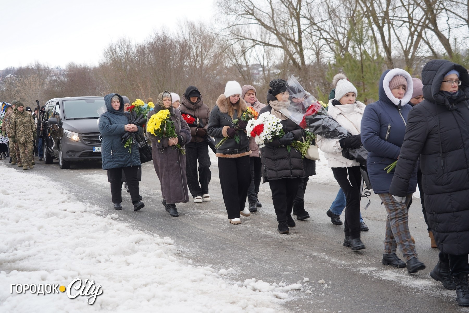 «Один дзвінок і світ зупинився»: громада попрощалася з Андрієм Бардаром, який зник безвісти рік тому