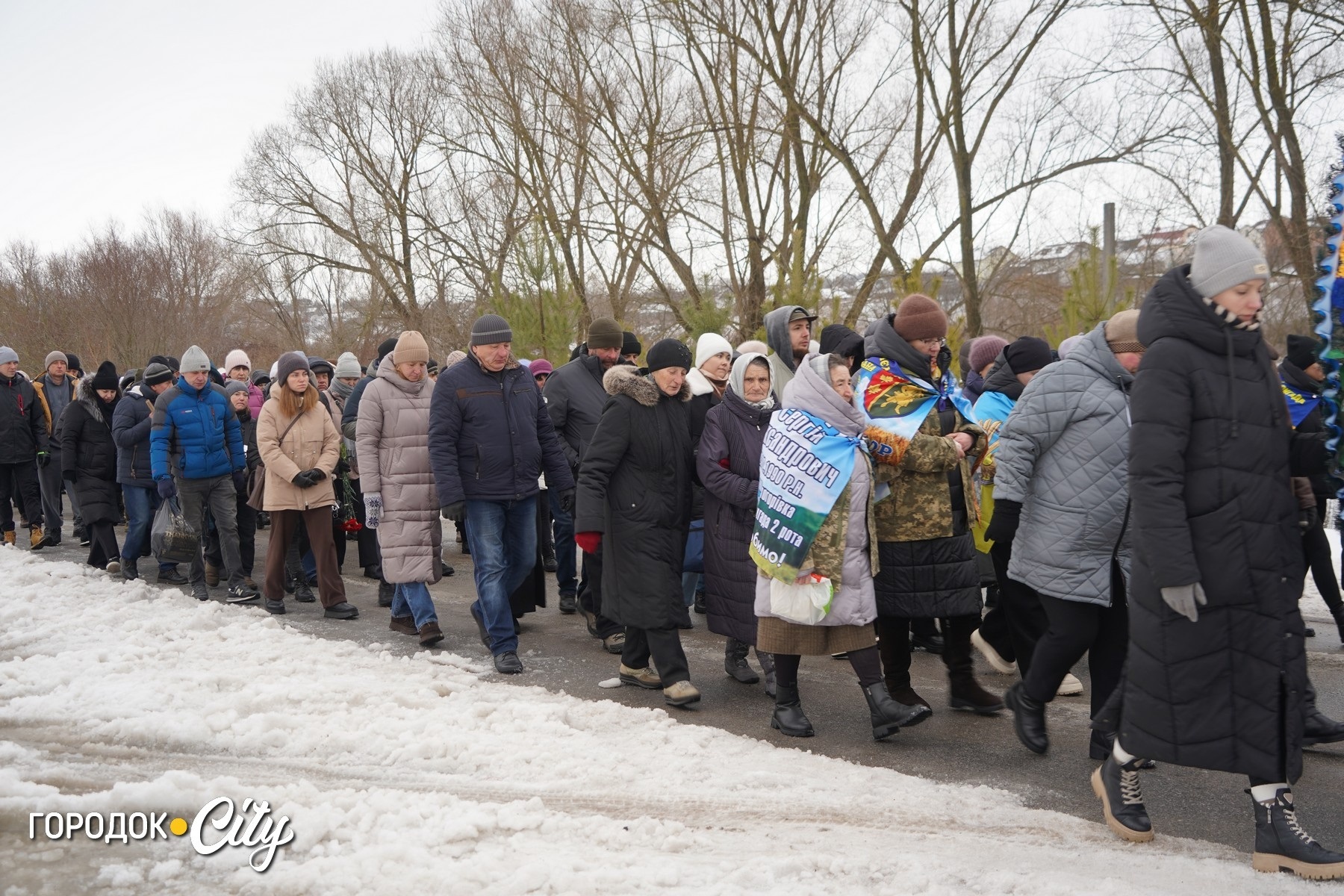 «Один дзвінок і світ зупинився»: громада попрощалася з Андрієм Бардаром, який зник безвісти рік тому