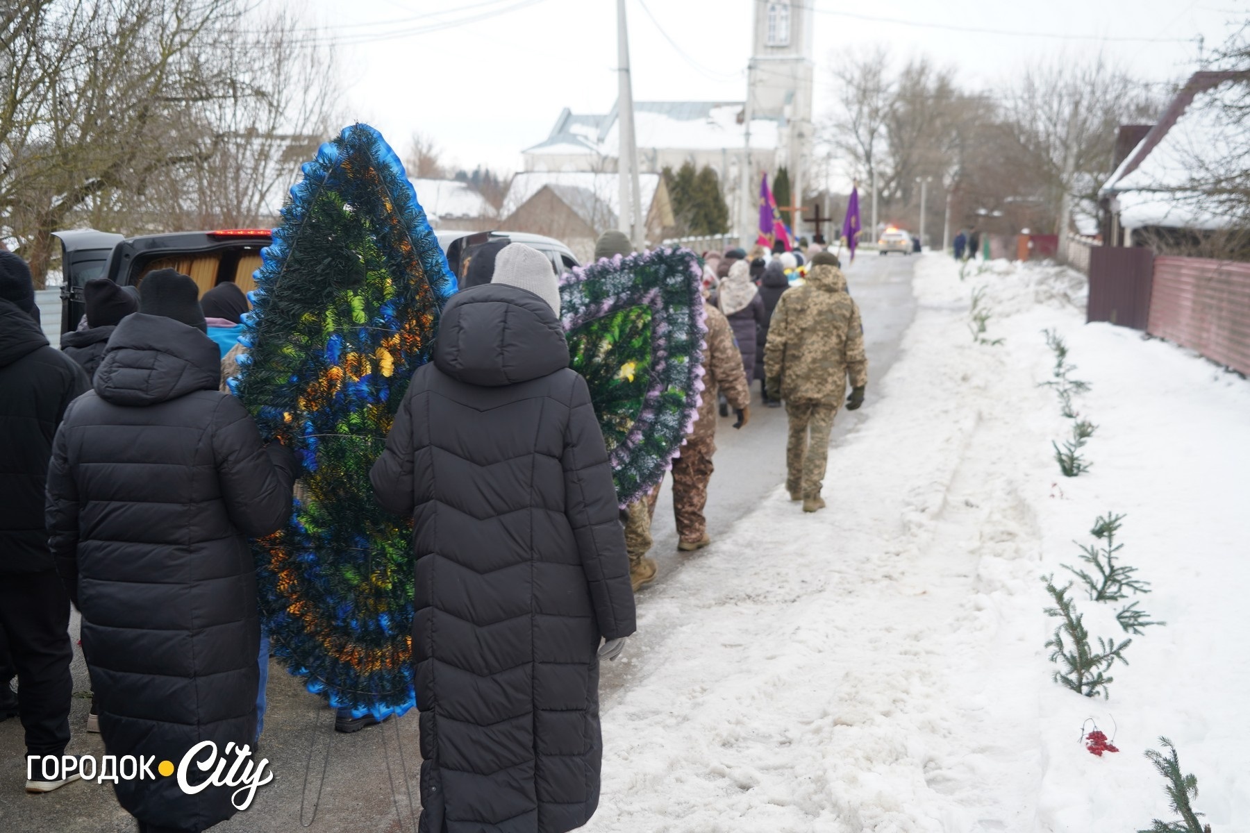 «Один дзвінок і світ зупинився»: громада попрощалася з Андрієм Бардаром, який зник безвісти рік тому