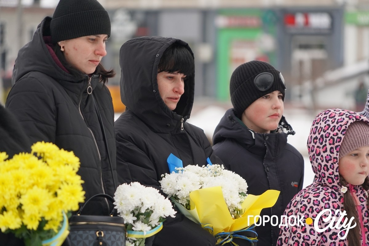 Він обрав захищати країну: у Городку вшанували пам'ять загиблого Героя Ярослава Скочеляса