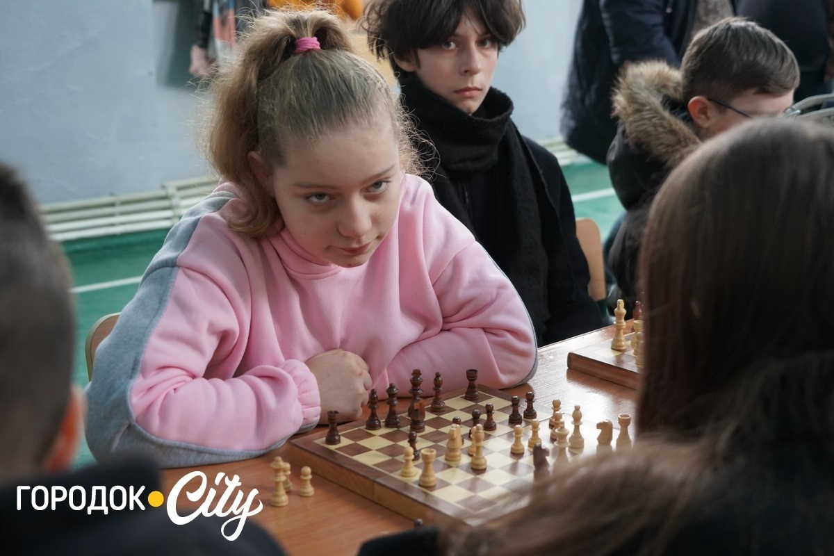 Інтелектуальні баталії за швейцарською системою: у Городку відбувся шаховий турнір