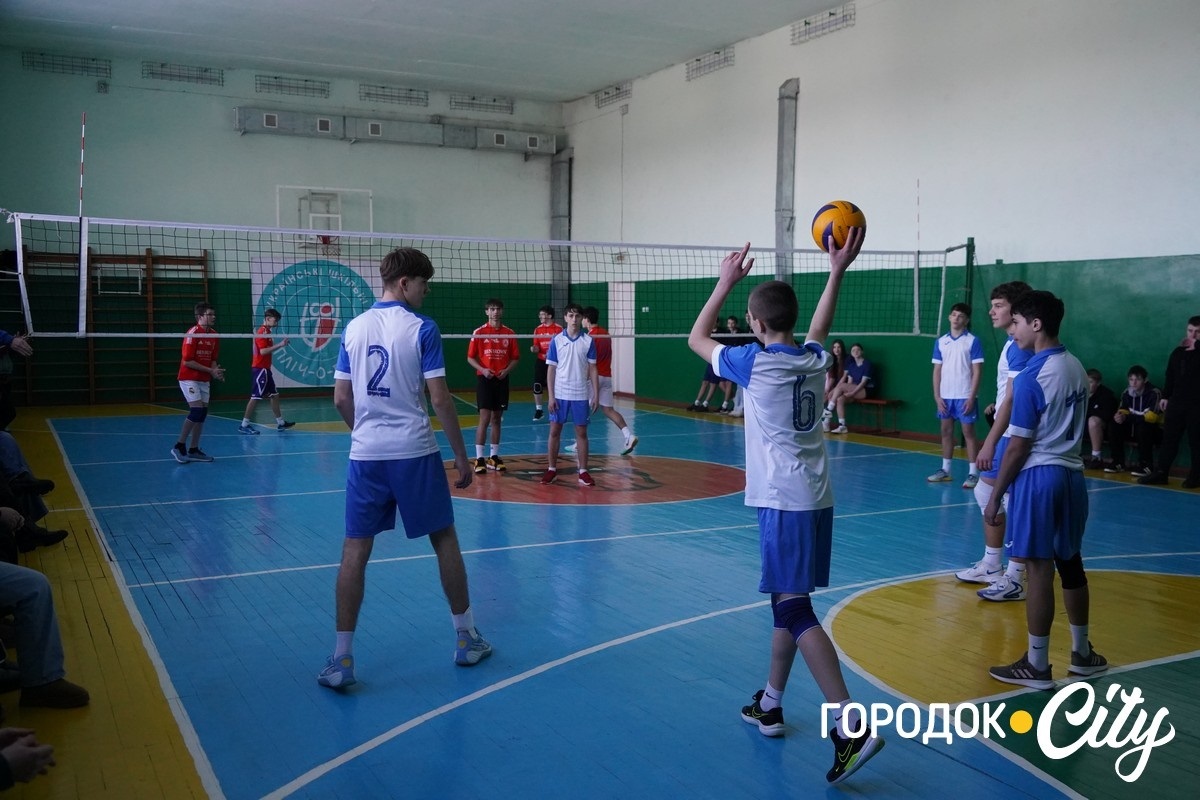 У Городку визначилися найсильніші волейбольні команди «Пліч-о-пліч. Всеукраїнські шкільні ліги»