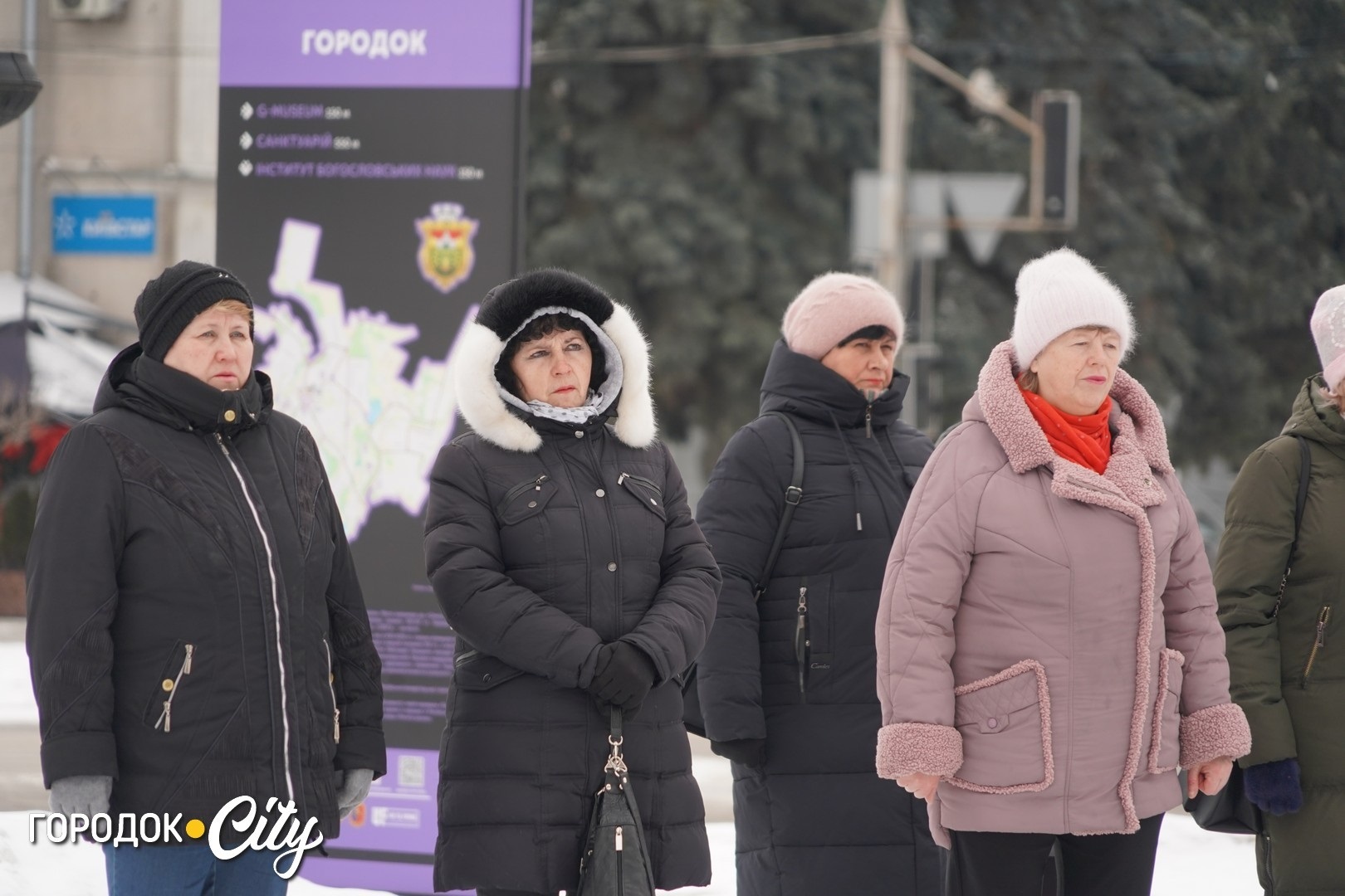 Загинули в один день. У Городку вшанували памʼять Віктора Попика та Василя Остяка
