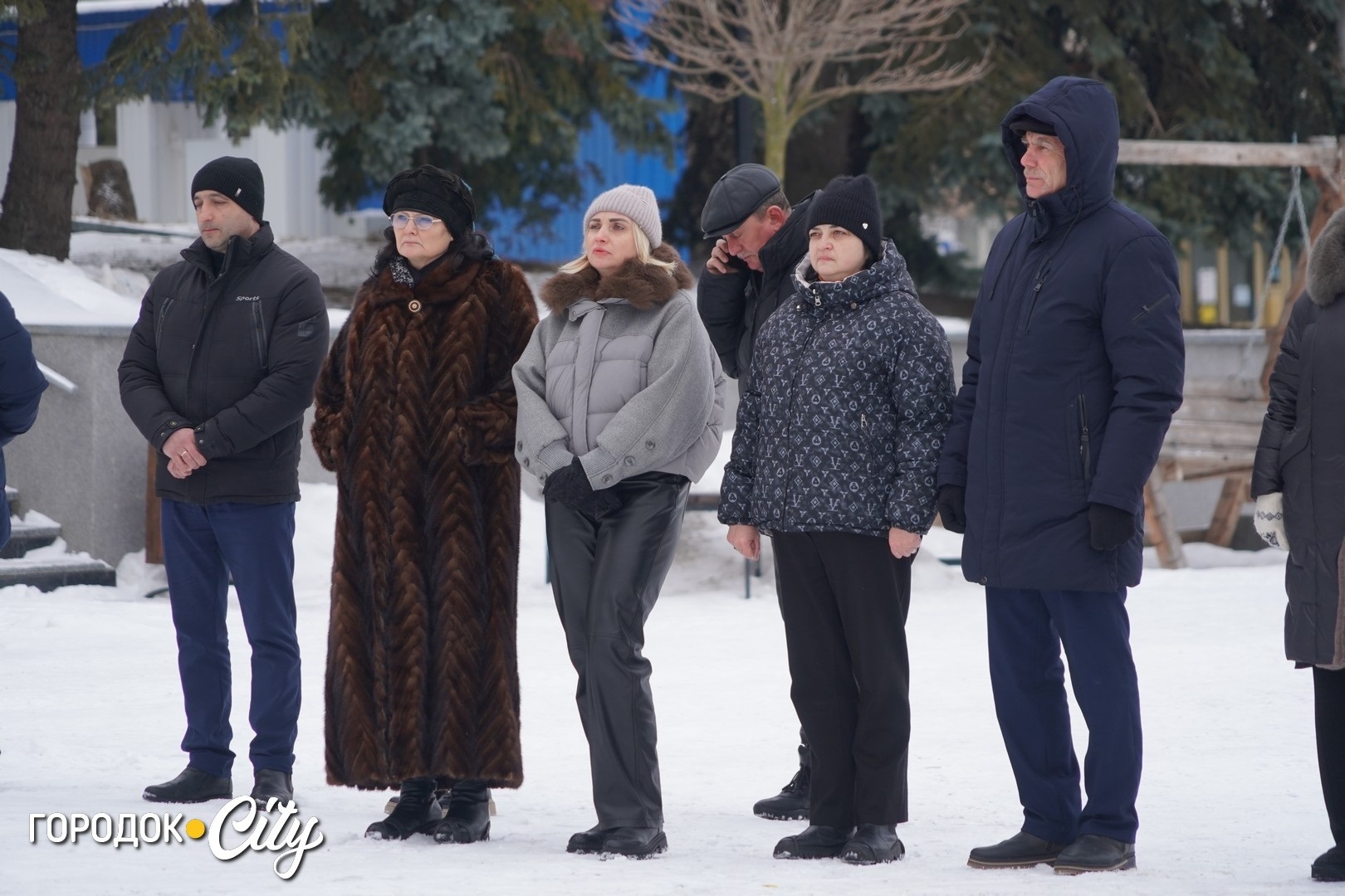 Загинули в один день. У Городку вшанували памʼять Віктора Попика та Василя Остяка