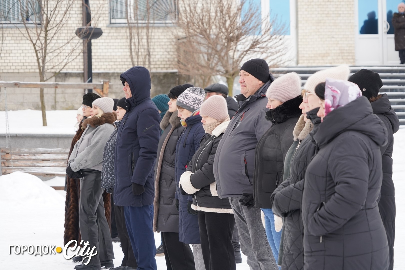 Загинули в один день. У Городку вшанували памʼять Віктора Попика та Василя Остяка