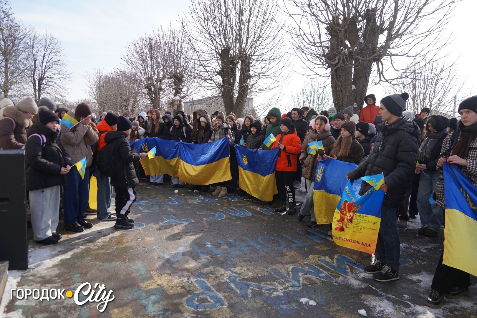 Ангели пам’яті: Городоцький ліцей №1 вшанував перших полеглих битви, що триває