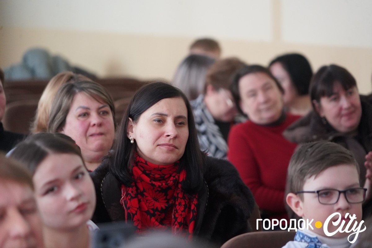 У Городку визначили найкращих читців творів Шевченка: хто представлятиме громаду в області
