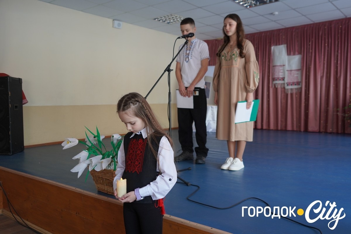 У Городку визначили найкращих читців творів Шевченка: хто представлятиме громаду в області