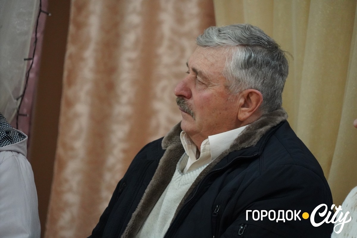 Слова, опалені війною: у клубі «Надвечір’я» читали поезію до річниці великої війни