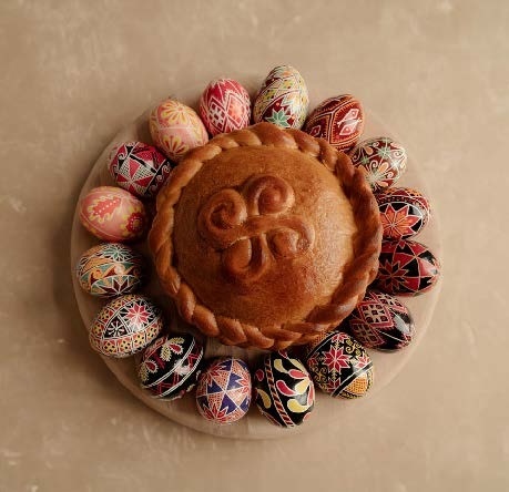 Паска з писанками. 