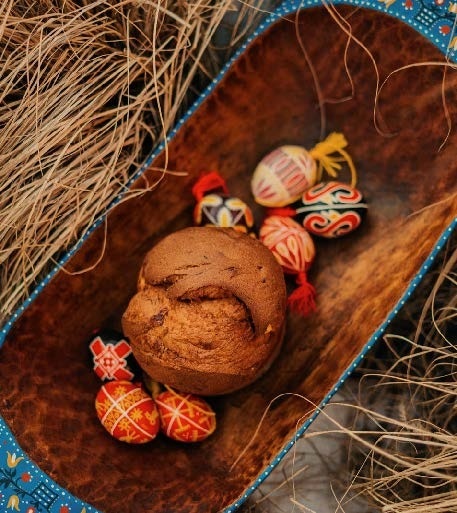 Від паски до сирних коників: як виглядав традиційний великодній стіл