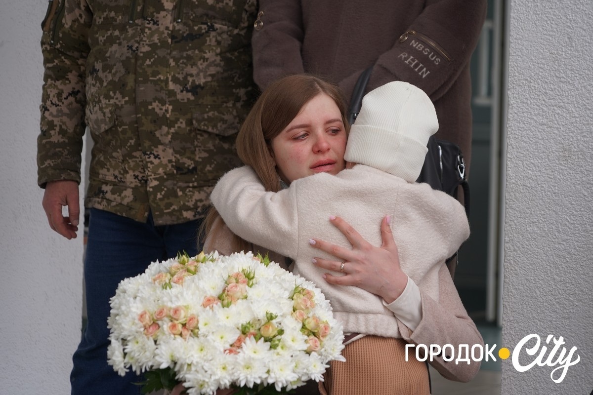 У Городку відкрили меморіальну дошку полеглому захиснику Павлу Бориті