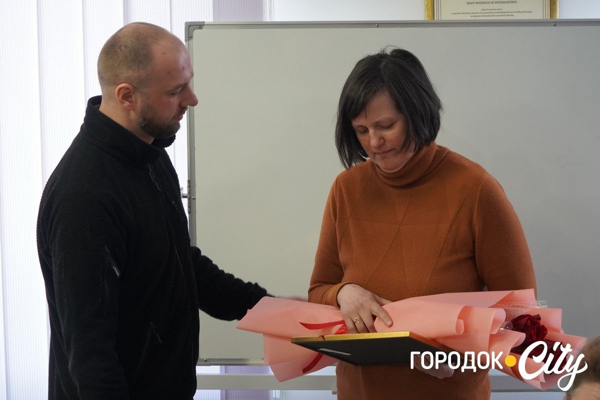 Про них пам’ятають. Рідним трьох захисників із Городоччини передали посмертні нагороди синів