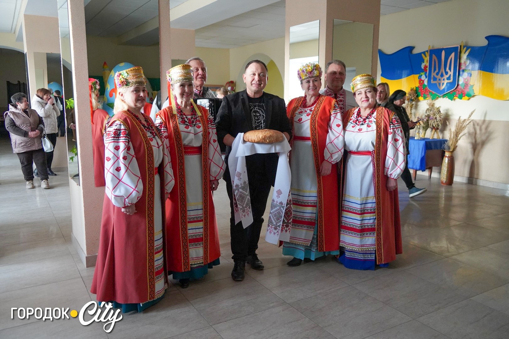 «Мене запросили — я приїхав»: у Городок завітав відомий священник-блогер Олексій Філюк