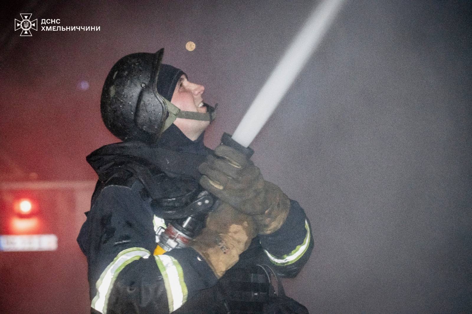 Росія атакувала Хмельниччину дронами: пошкоджені будинки і підприємства