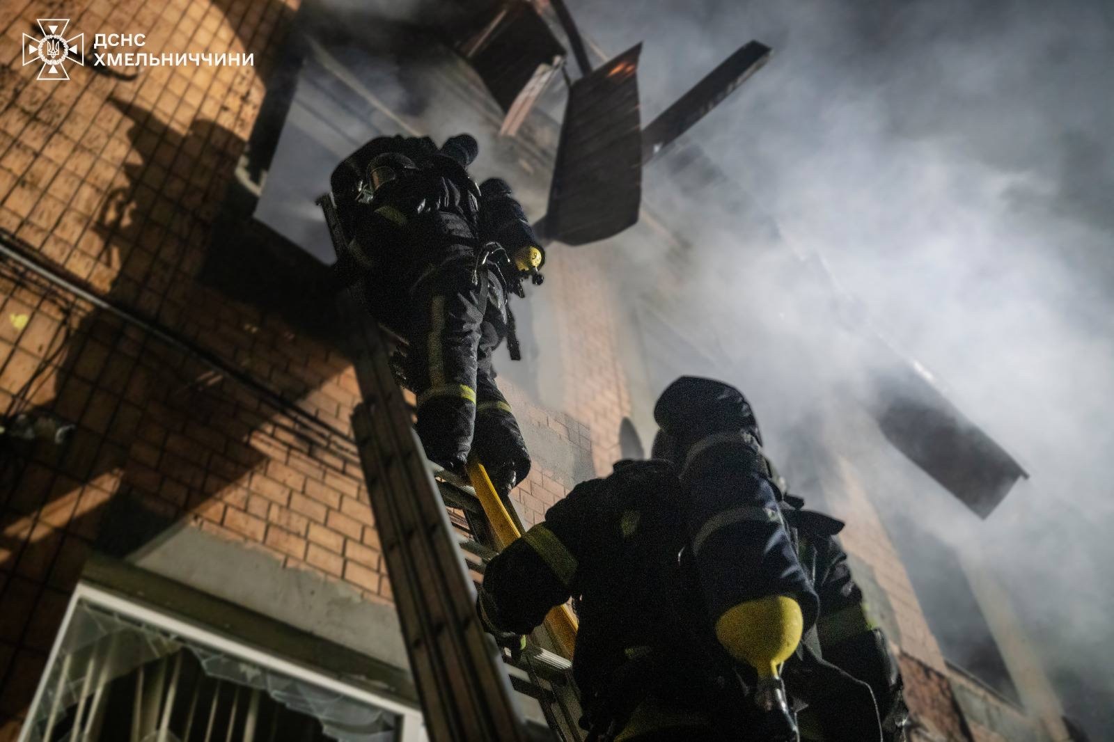 Росія атакувала Хмельниччину дронами: пошкоджені будинки і підприємства