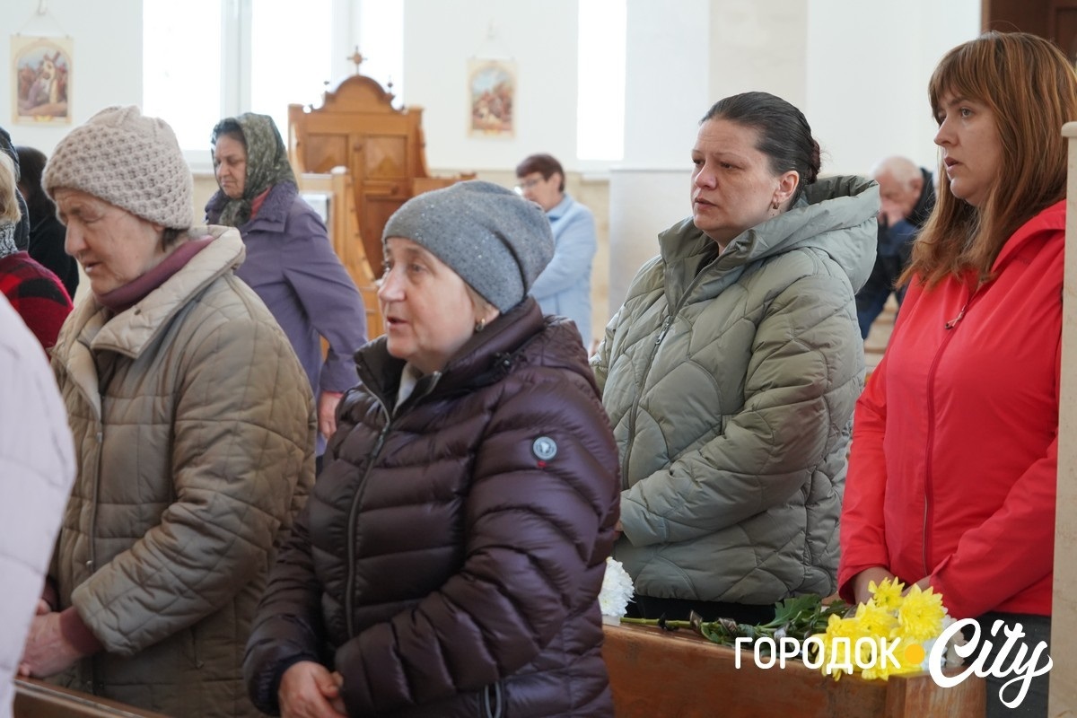 Городоччина виконала заповіт захисника: Олександра Пшонка поховали у рідному місті