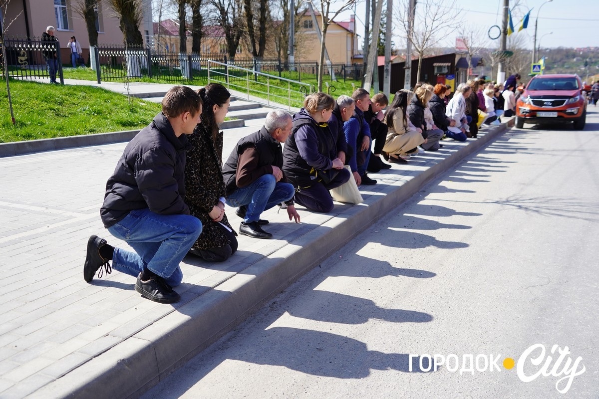 Городоччина виконала заповіт захисника: Олександра Пшонка поховали у рідному місті
