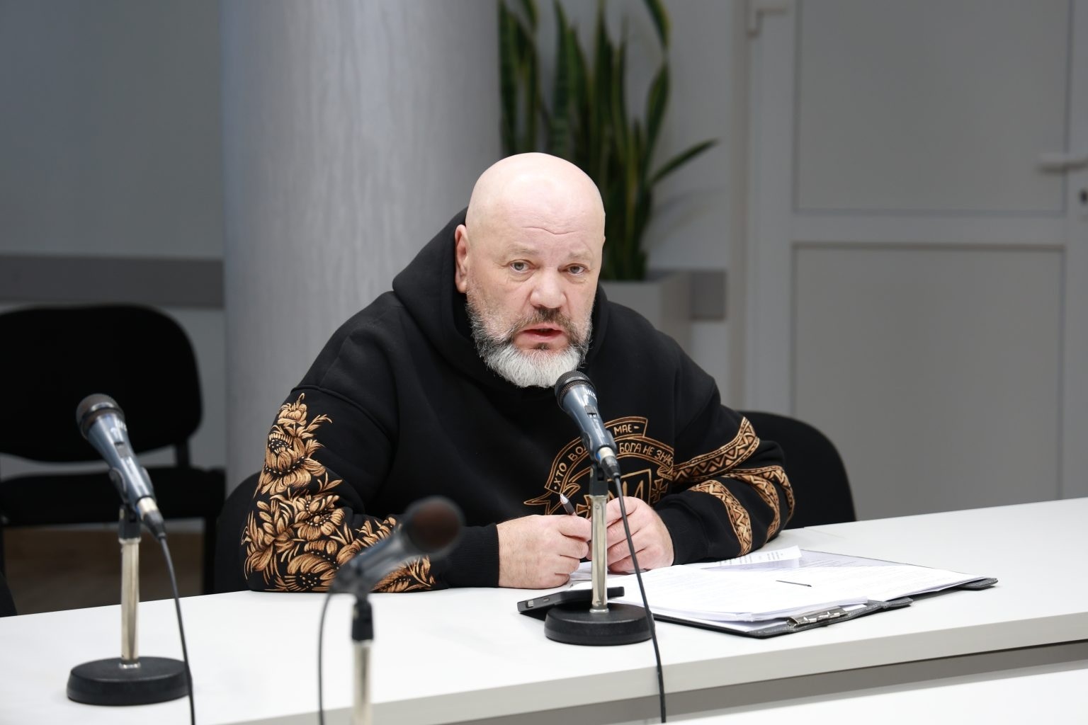 У Хмельницькому обговорили підтримку ветеранів і родин полеглих захисників