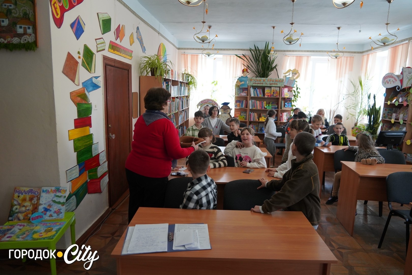 Загадки, пазли і загублені книги: бібліотека влаштувала квест для третьокласників