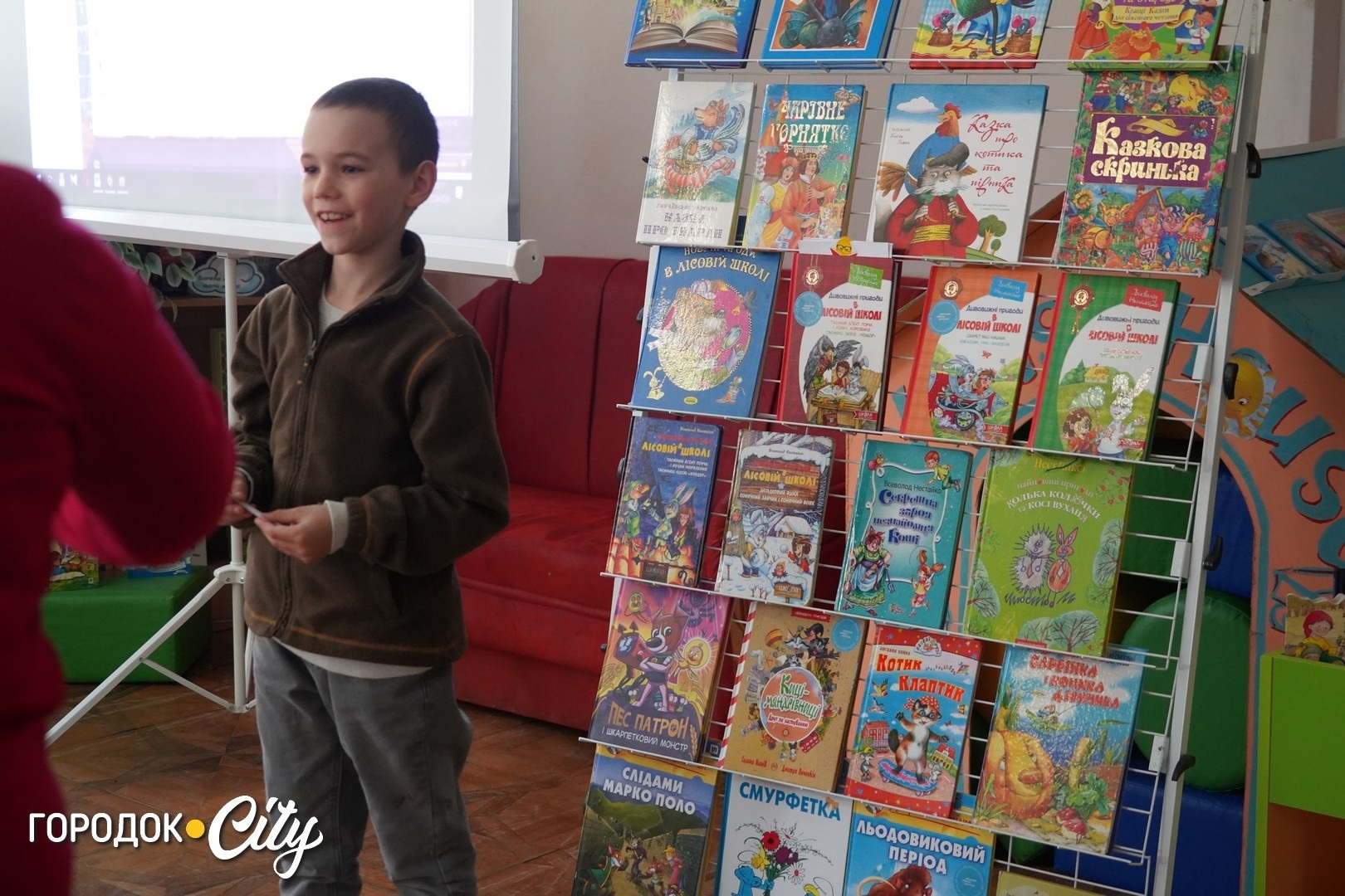 Загадки, пазли і загублені книги: бібліотека влаштувала квест для третьокласників