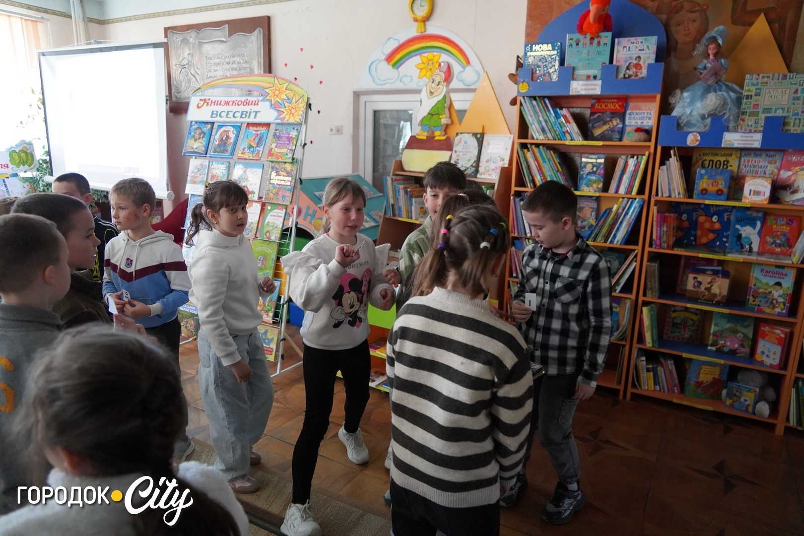 Загадки, пазли і загублені книги: бібліотека влаштувала квест для третьокласників