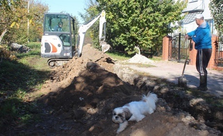Від радянських машин до сучасних самоскидів. Як оновлюють автопарк комунальників у місті Городок