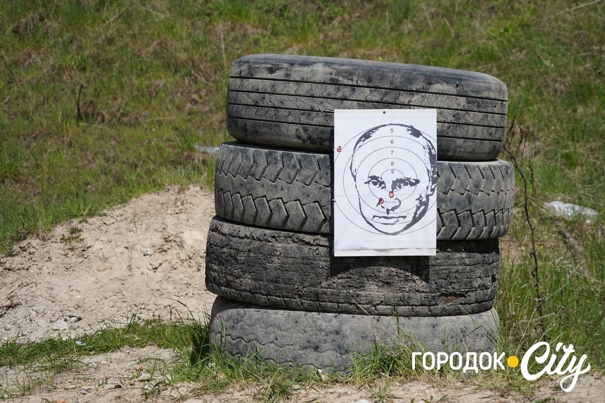 Практика на полігоні. Школярі Городоцької громади пройшли вогневу підготовку