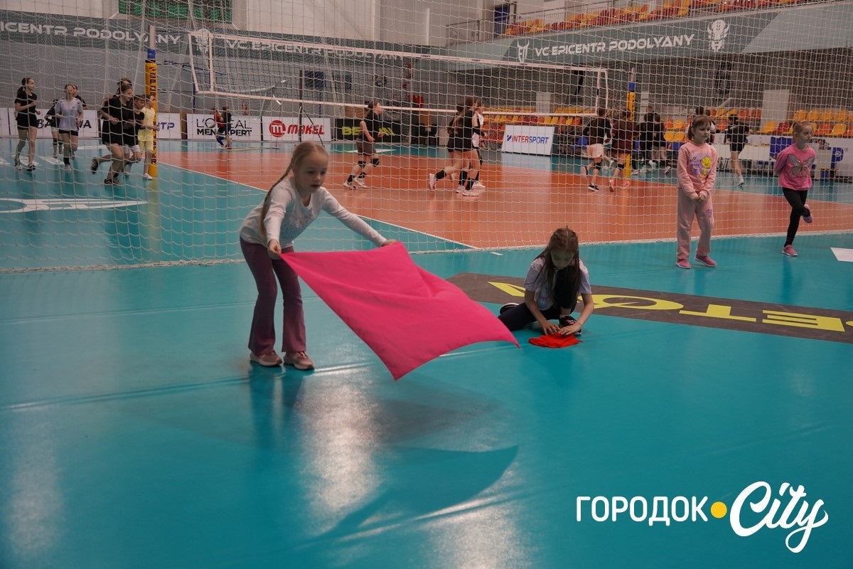 Танцювальний антистрес. Як городоччанка Олена Шкробот популяризує зумбу серед дітей і дорослих