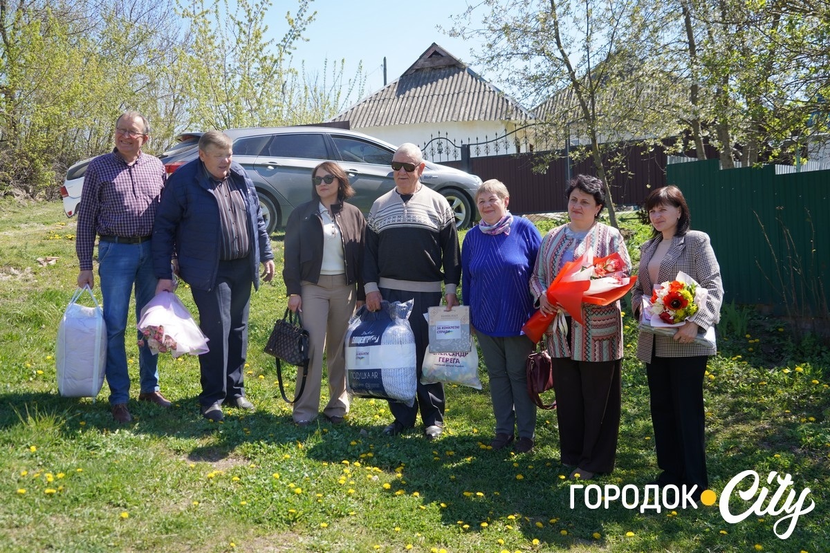 Вона народилася в один рік із королевою Єлизаветою ІІ та відсвяткувала 100-річний ювілей