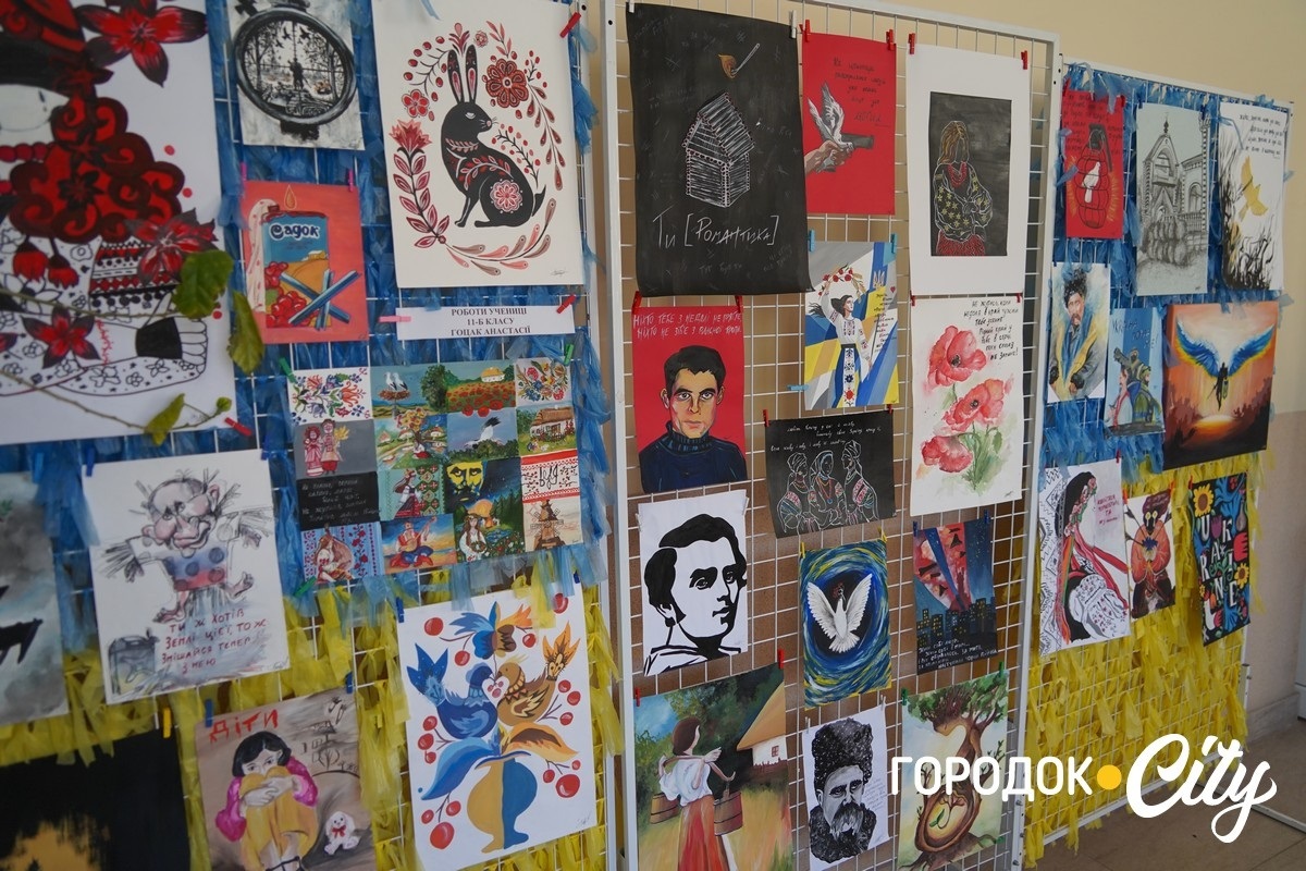 «Серця, що діють». Учні Городоцького ліцею №1 організували концерт на підтримку ЗСУ