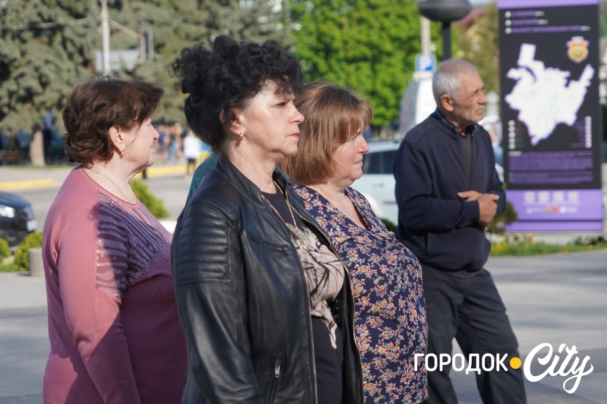 У Городку вшанували пам’ять Володимира Дубовки в третю річницю його загибелі
