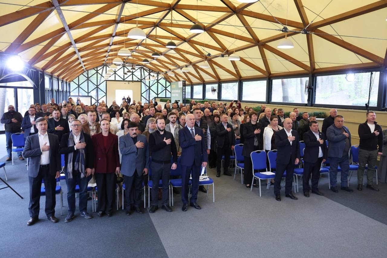 Старости з Городоцької громади взяли участь у Всеукраїнському саміті в Сатанові