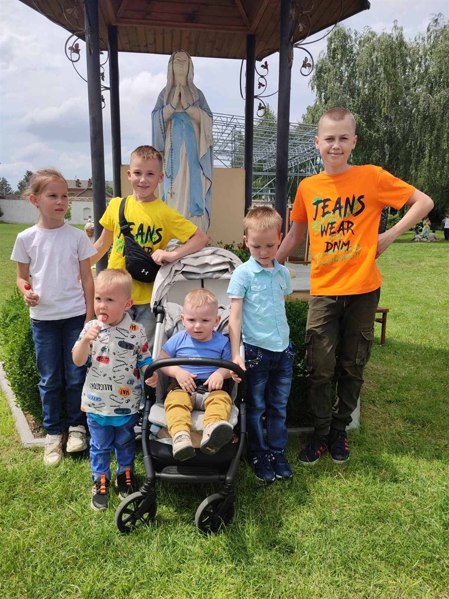 Мама вісьмох дітей із Городка Валентина Стрихуляк отримала звання «Мати-героїня»