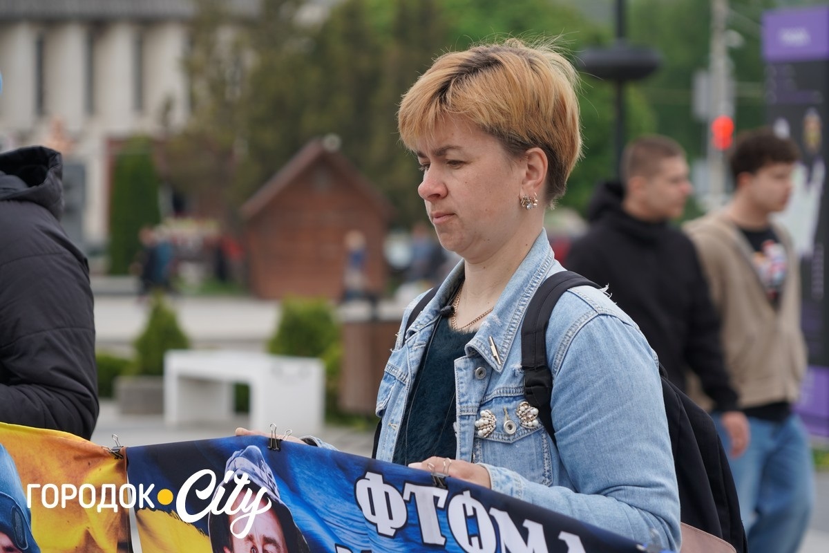 У Городку підтримали матерів військових — учасниць акції «Зниклі безвісти — не означає забуті»